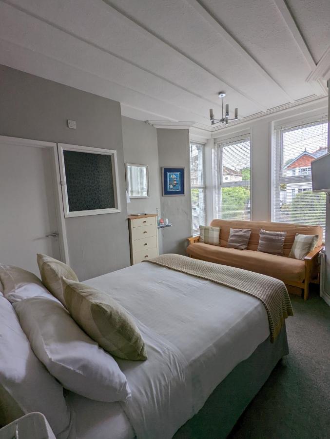 Redlands Brixham
