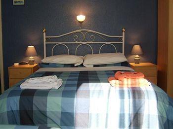 Redlands 4*